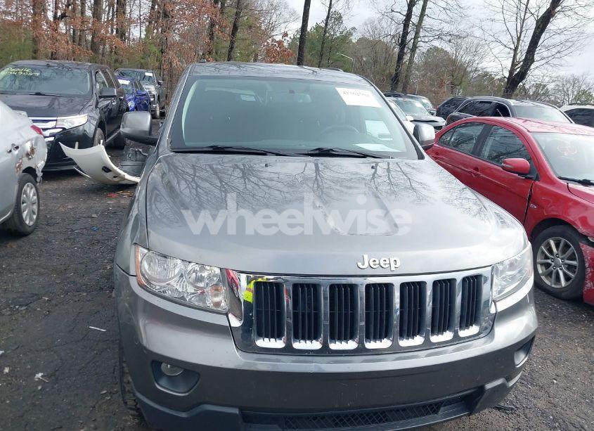 Photo 12 of 2013 Jeep Grand CHEROKEE LAREDO (VIN 1C4RJEAGXDC604625)