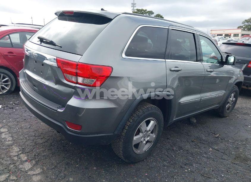 Photo 4 of 2013 Jeep Grand CHEROKEE LAREDO (VIN 1C4RJEAGXDC604625)