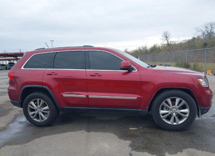 Photo 13 of 2013 Jeep Grand CHEROKEE LAREDO (VIN 1C4RJEAGXDC650908)