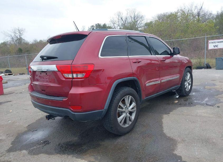 Photo 4 of 2013 Jeep Grand CHEROKEE LAREDO (VIN 1C4RJEAGXDC650908)