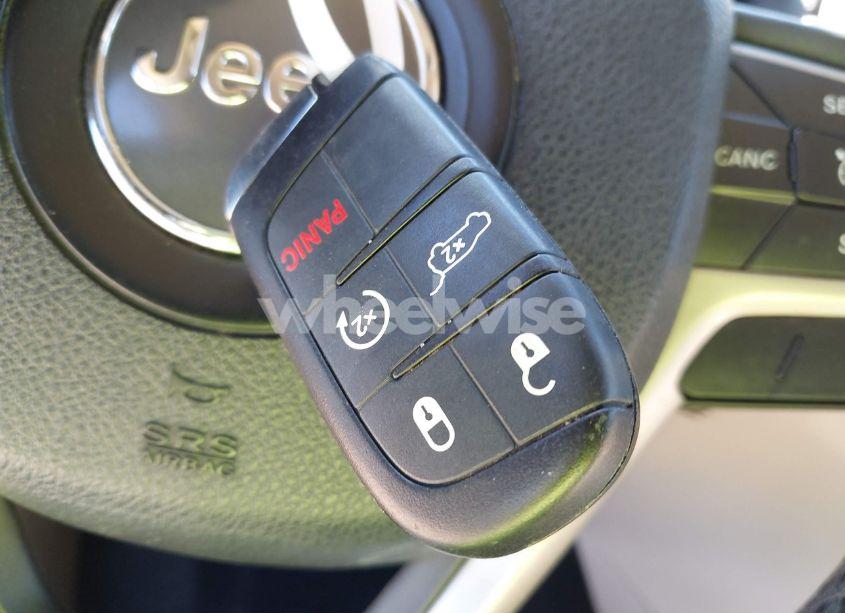 Photo 11 of 2014 Jeep Grand CHEROKEE LAREDO (VIN 1C4RJEAGXEC206641)