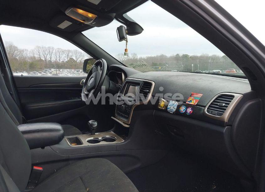 Photo 5 of 2014 Jeep Grand CHEROKEE LAREDO (VIN 1C4RJEAGXEC274535)