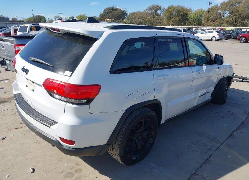 Photo 4 of 2014 Jeep Grand CHEROKEE LAREDO (VIN 1C4RJEAGXEC411943)