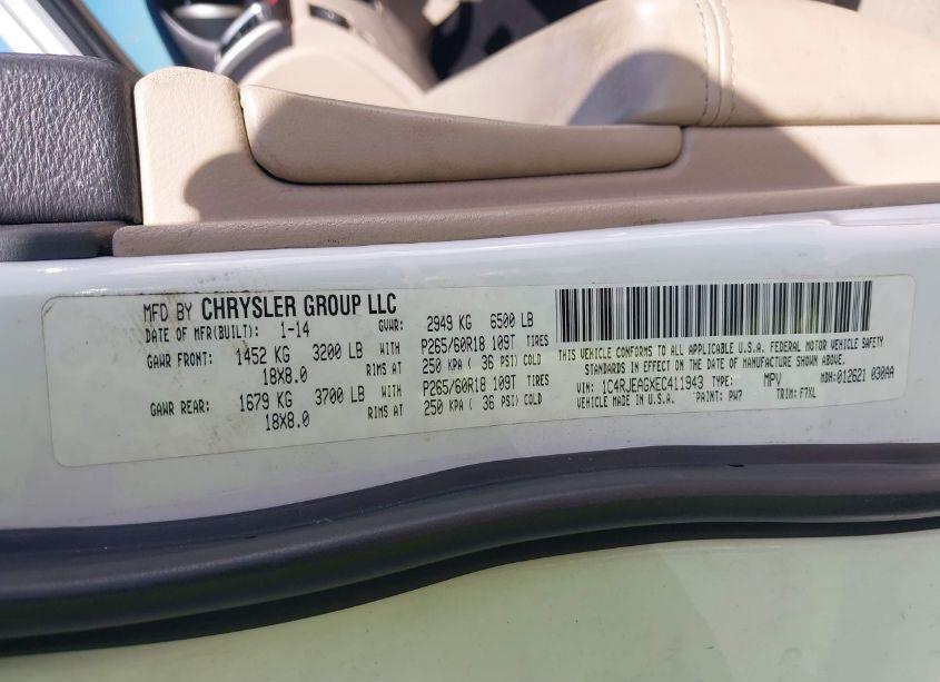 Photo 9 of 2014 Jeep Grand CHEROKEE LAREDO (VIN 1C4RJEAGXEC411943)