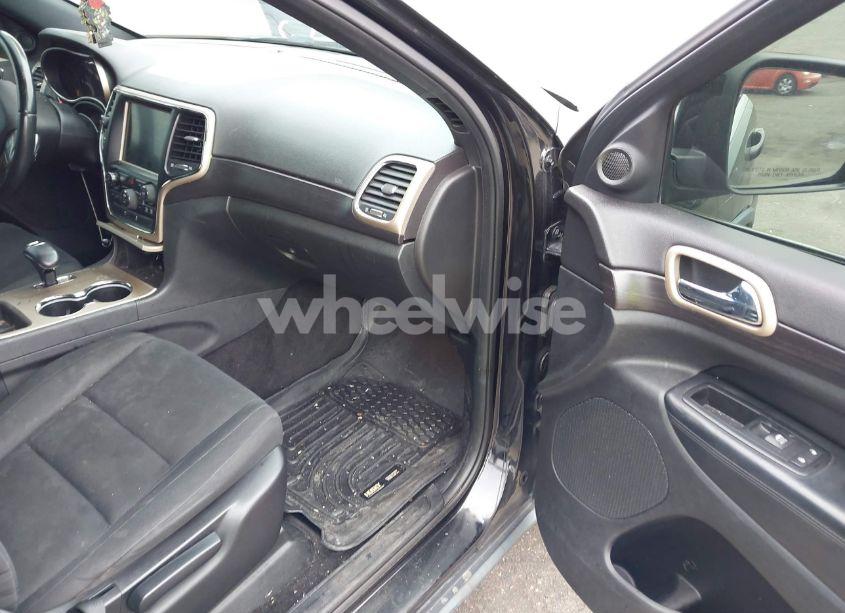 Photo 5 of 2014 Jeep Grand CHEROKEE LAREDO (VIN 1C4RJEAGXEC424191)