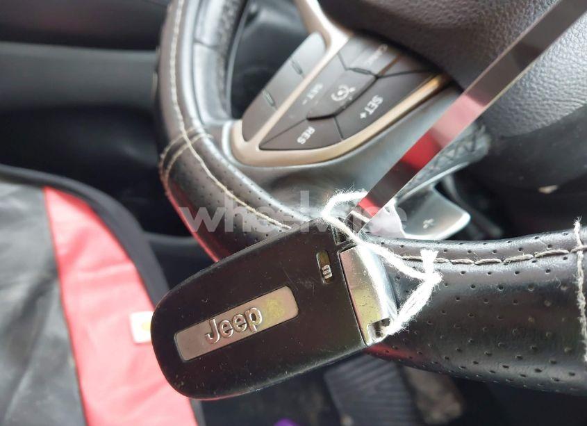 Photo 11 of 2015 Jeep Grand CHEROKEE LAREDO (VIN 1C4RJEAGXFC118870)