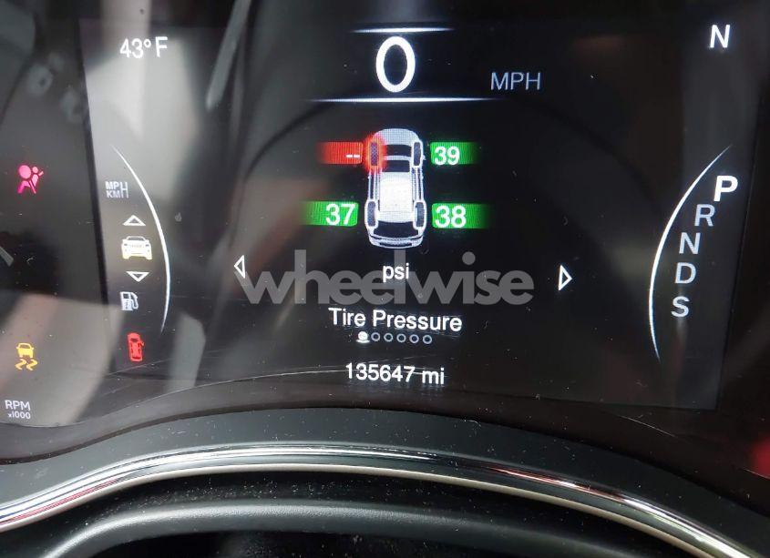Photo 16 of 2015 Jeep Grand CHEROKEE LAREDO (VIN 1C4RJEAGXFC118870)