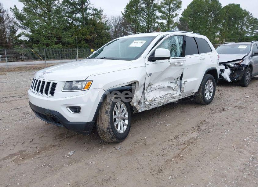 Photo 2 of 2015 Jeep Grand CHEROKEE LAREDO (VIN 1C4RJEAGXFC118870)