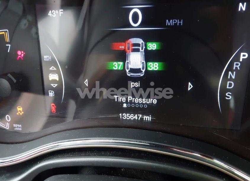 Photo 7 of 2015 Jeep Grand CHEROKEE LAREDO (VIN 1C4RJEAGXFC118870)