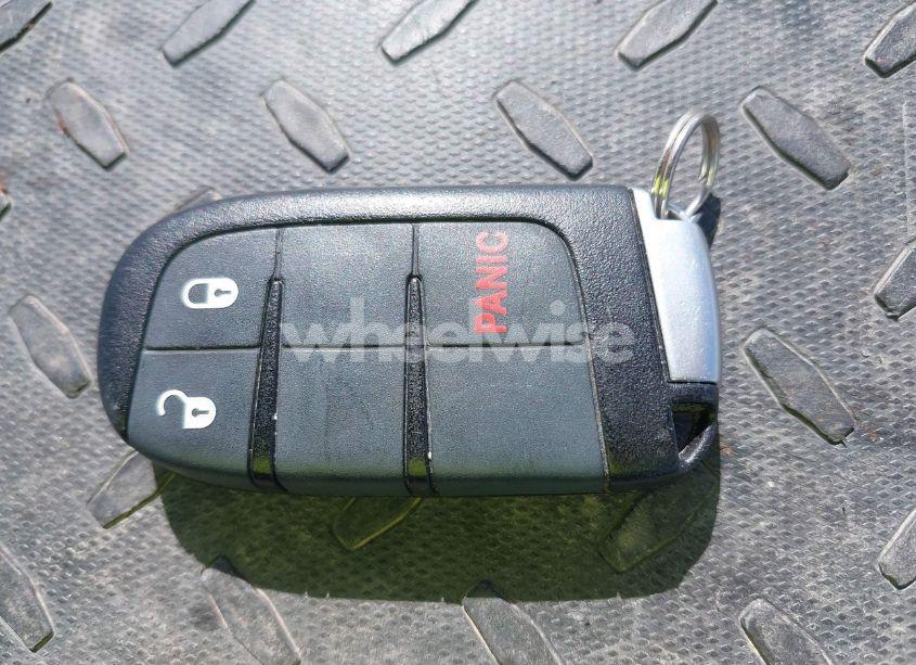 Photo 11 of 2015 Jeep Grand CHEROKEE LAREDO (VIN 1C4RJEAGXFC915300)