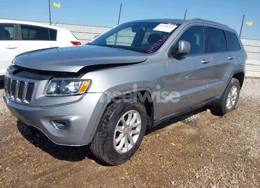 Photo 2 of 2015 Jeep Grand CHEROKEE LAREDO (VIN 1C4RJEAGXFC915300)