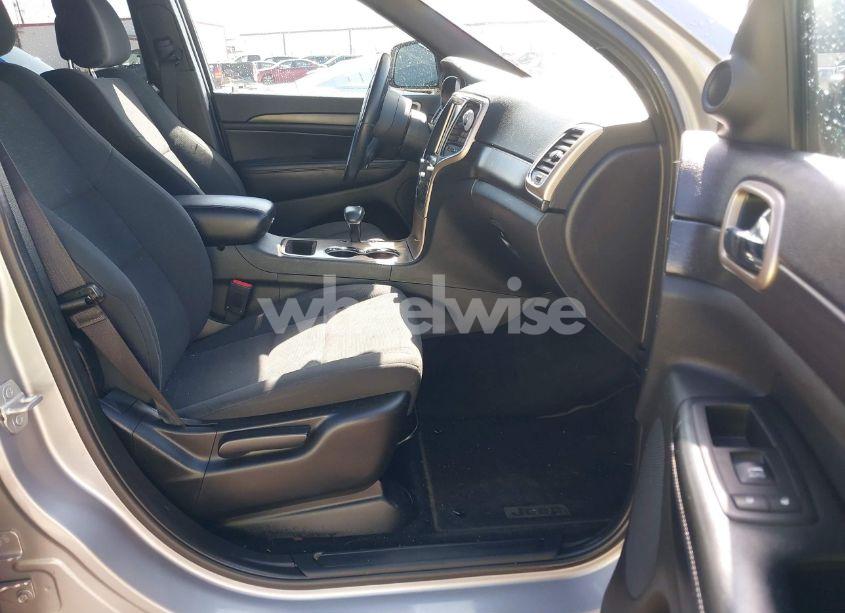 Photo 5 of 2015 Jeep Grand CHEROKEE LAREDO (VIN 1C4RJEAGXFC915300)