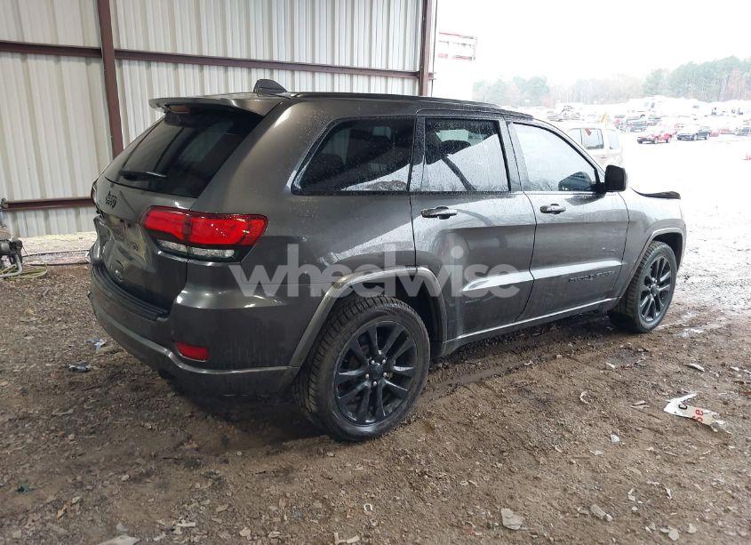 Photo 4 of 2017 Jeep Grand CHEROKEE ALTITUDE 4X2 (VIN 1C4RJEAGXHC955976)