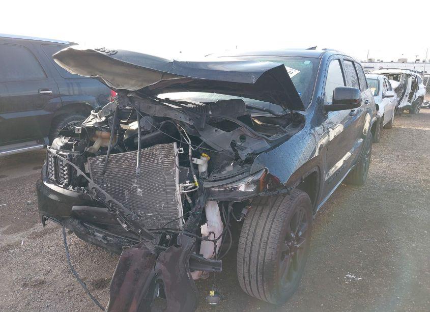 Photo 2 of 2018 Jeep Grand CHEROKEE ALTITUDE 4X2 (VIN 1C4RJEAGXJC392451)