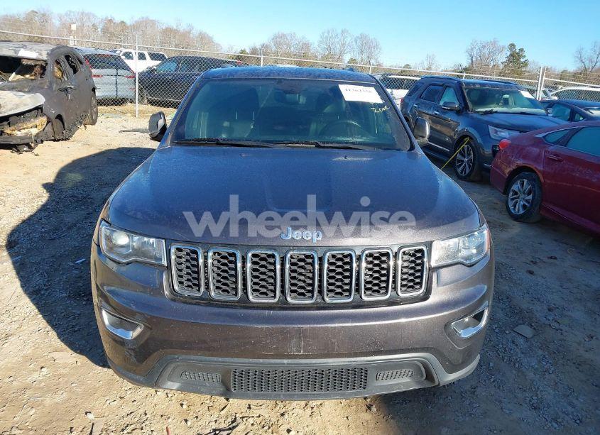Photo 12 of 2018 Jeep Grand CHEROKEE LAREDO E 4X2 (VIN 1C4RJEAGXJC402718)