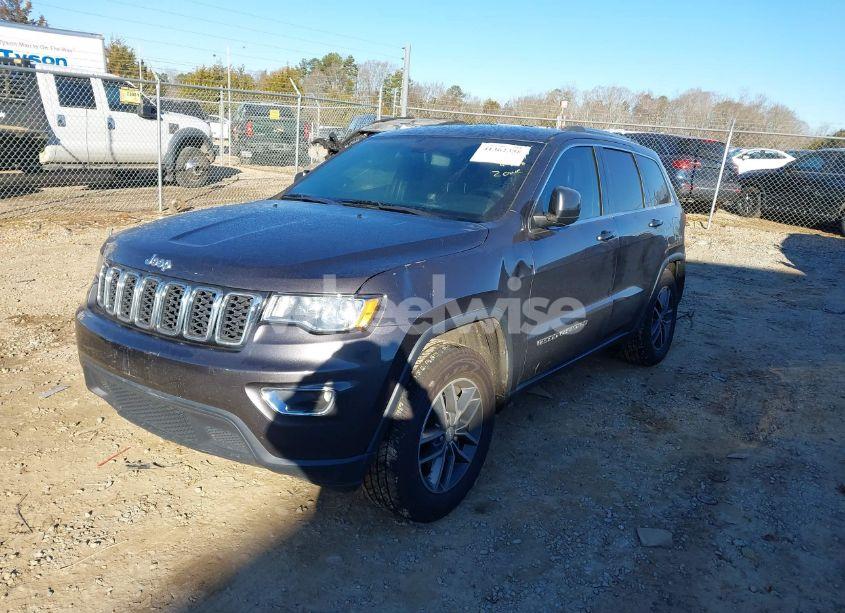 Photo 2 of 2018 Jeep Grand CHEROKEE LAREDO E 4X2 (VIN 1C4RJEAGXJC402718)