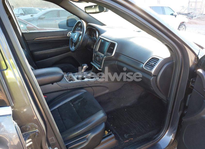 Photo 5 of 2018 Jeep Grand CHEROKEE LAREDO E 4X2 (VIN 1C4RJEAGXJC402718)