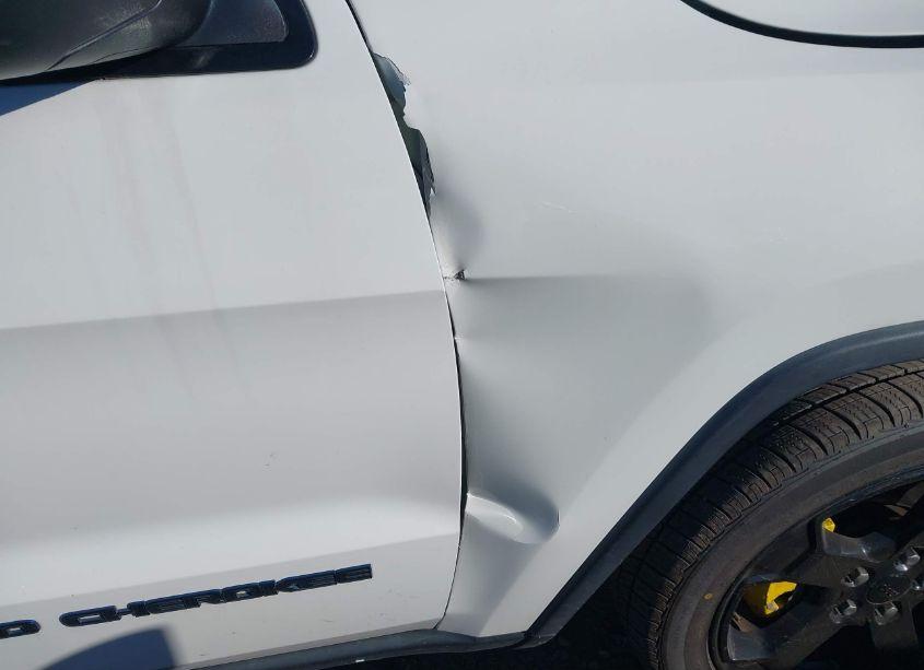 Photo 18 of 2019 Jeep Grand CHEROKEE UPLAND 4X2 (VIN 1C4RJEAGXKC543175)