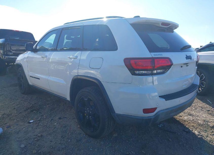 Photo 3 of 2019 Jeep Grand CHEROKEE UPLAND 4X2 (VIN 1C4RJEAGXKC543175)