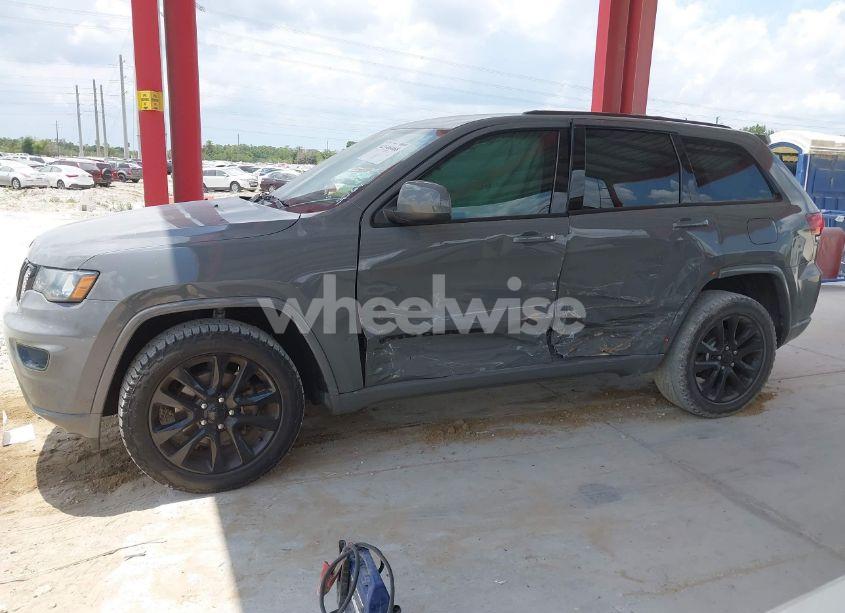 Photo 14 of 2019 Jeep Grand CHEROKEE ALTITUDE 4X2 (VIN 1C4RJEAGXKC851107)