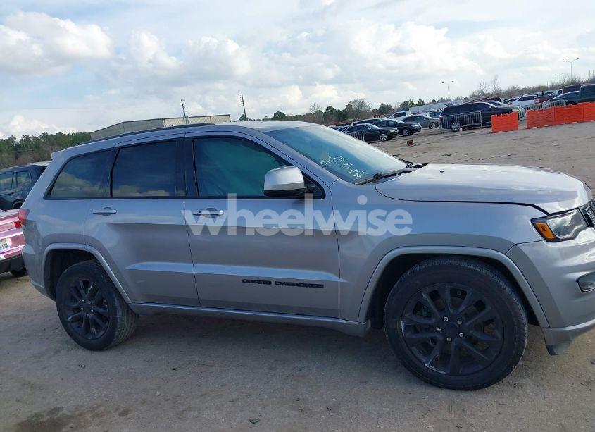 Photo 13 of 2020 Jeep Grand CHEROKEE ALTITUDE 4X2 (VIN 1C4RJEAGXLC403693)