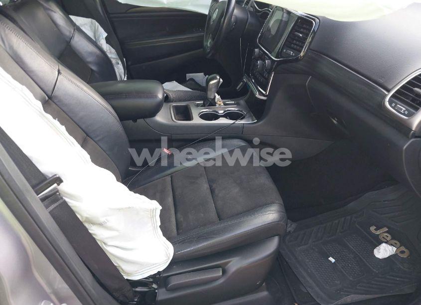 Photo 5 of 2020 Jeep Grand CHEROKEE ALTITUDE 4X2 (VIN 1C4RJEAGXLC403693)