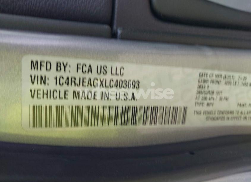 Photo 9 of 2020 Jeep Grand CHEROKEE ALTITUDE 4X2 (VIN 1C4RJEAGXLC403693)