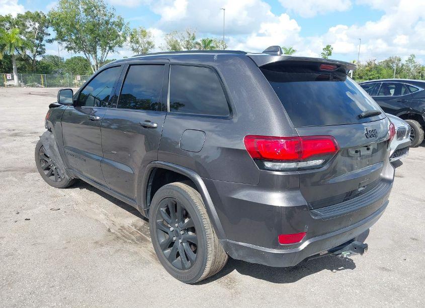 Photo 3 of 2021 Jeep Grand CHEROKEE LAREDO X 4X2 (VIN 1C4RJEAGXMC539145)