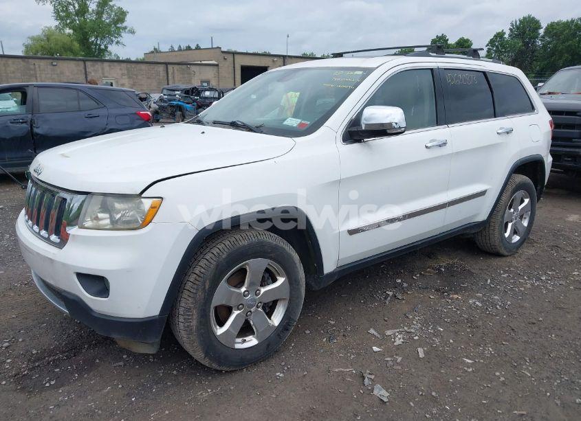 Photo 2 of 2013 Jeep Grand CHEROKEE LIMITED (VIN 1C4RJEBG0DC511563)
