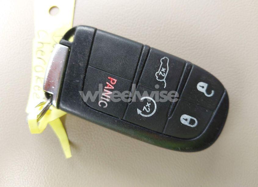 Photo 11 of 2017 Jeep Grand CHEROKEE LIMITED 4X2 (VIN 1C4RJEBG0HC678706)