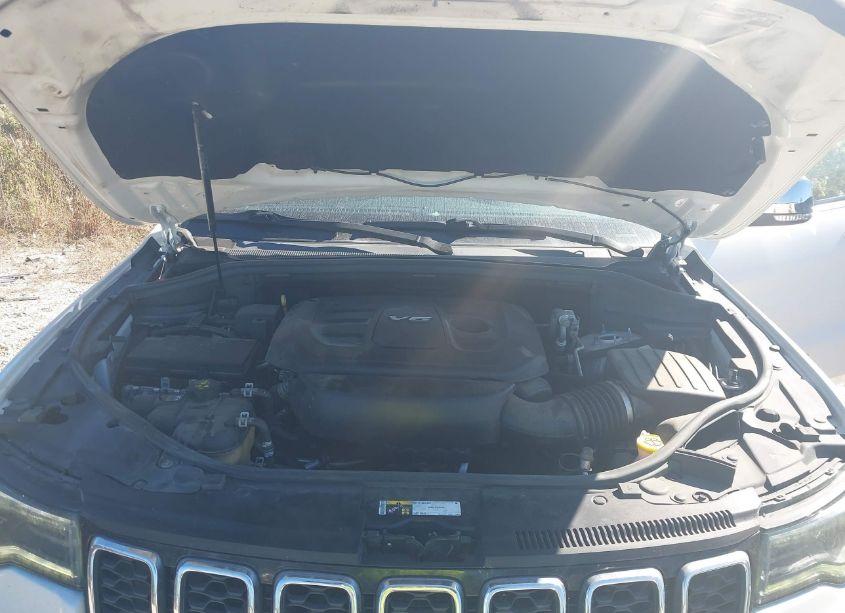 Photo 10 of 2018 Jeep Grand CHEROKEE LIMITED 4X2 (VIN 1C4RJEBG0JC159483)