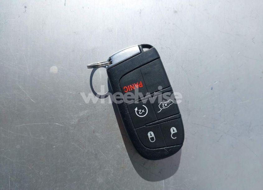 Photo 11 of 2015 Jeep Grand CHEROKEE LIMITED (VIN 1C4RJEBG2FC957202)