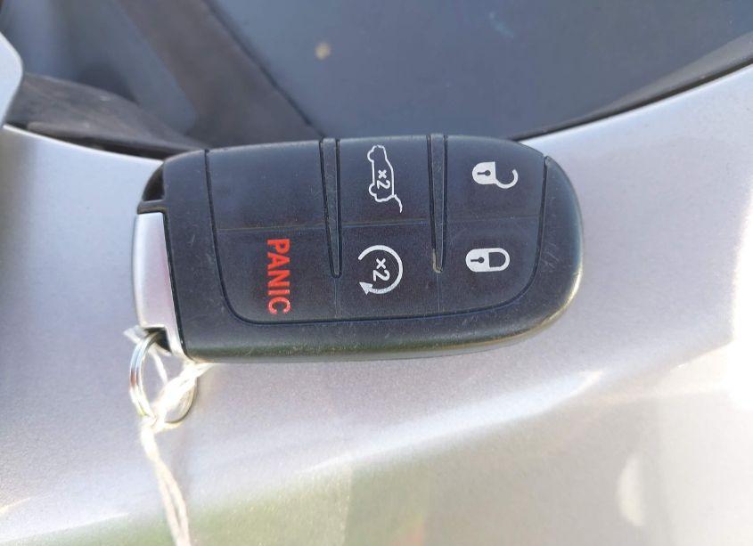 Photo 11 of 2015 Jeep Grand CHEROKEE LIMITED (VIN 1C4RJEBG4FC192686)