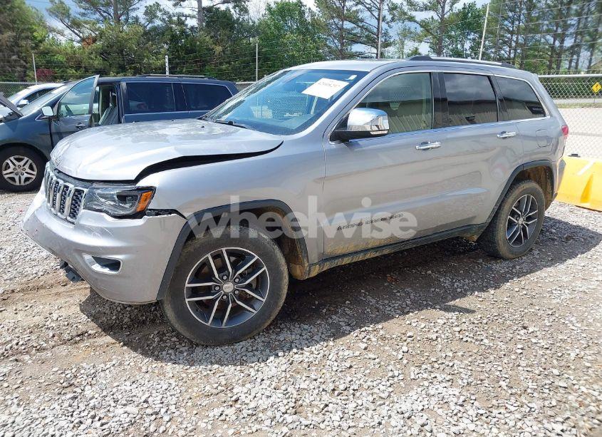 Photo 2 of 2017 Jeep Grand CHEROKEE LIMITED (VIN 1C4RJEBG4HC765329)