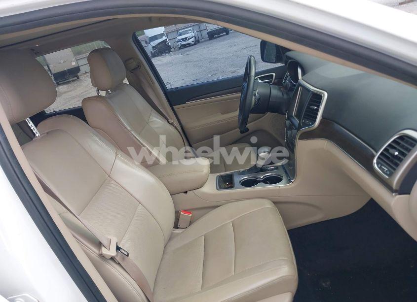 Photo 5 of 2017 Jeep Grand CHEROKEE LIMITED 4X2 (VIN 1C4RJEBG4HC779411)