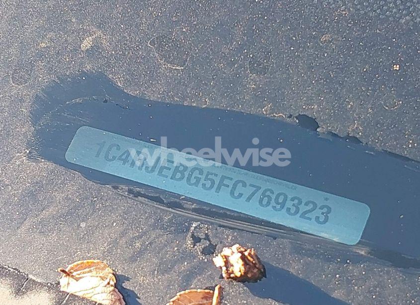 Photo 9 of 2015 Jeep Grand CHEROKEE LIMITED (VIN 1C4RJEBG5FC769323)