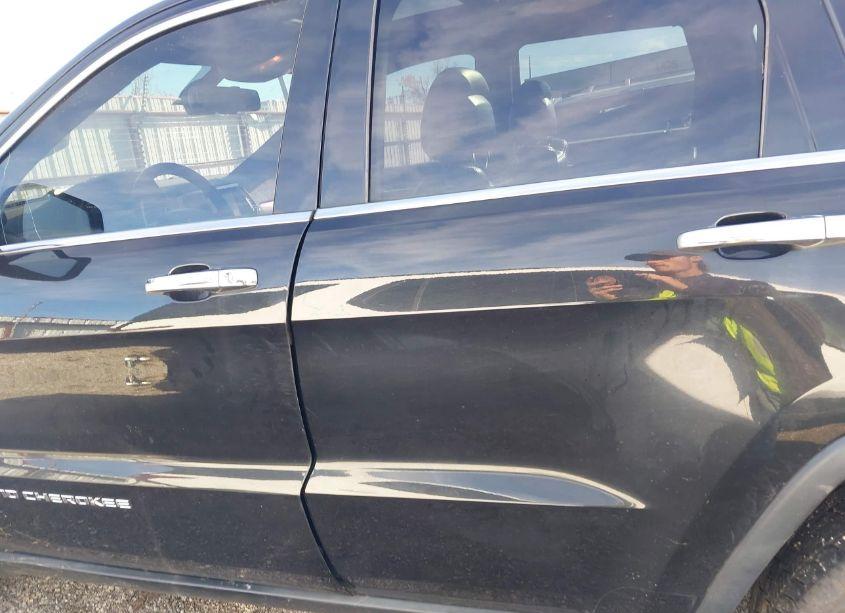 Photo 14 of 2015 Jeep Grand CHEROKEE LIMITED (VIN 1C4RJEBG5FC779625)