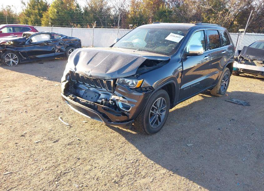 Photo 2 of 2017 Jeep Grand CHEROKEE LIMITED 4X2 (VIN 1C4RJEBG5HC828888)