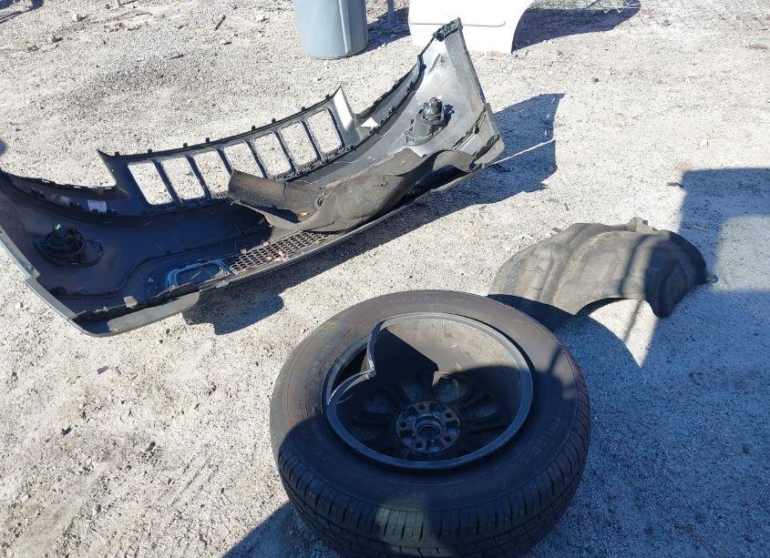 Photo 12 of 2015 Jeep Grand CHEROKEE LIMITED (VIN 1C4RJEBG6FC872105)