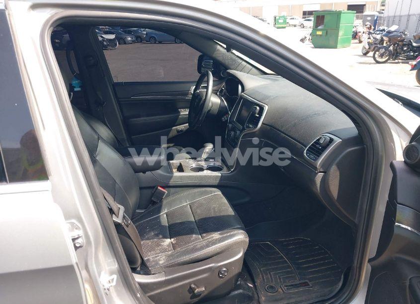 Photo 5 of 2018 Jeep Grand CHEROKEE LIMITED 4X2 (VIN 1C4RJEBG6JC159472)