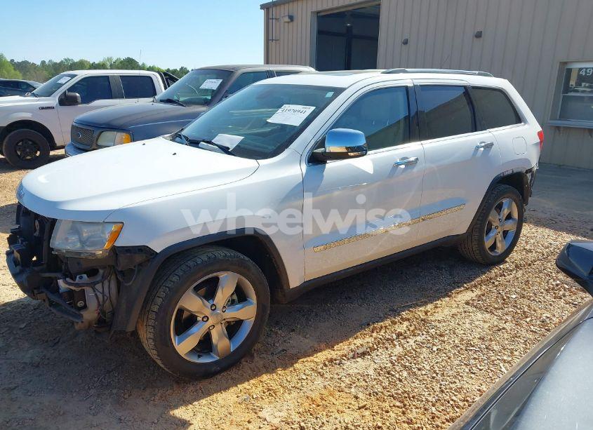 Photo 2 of 2013 Jeep Grand CHEROKEE LIMITED (VIN 1C4RJEBG7DC546133)