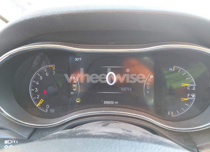 Photo 7 of 2015 Jeep Grand CHEROKEE LIMITED (VIN 1C4RJEBG7FC184727)