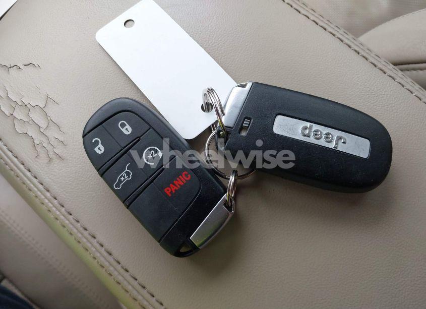 Photo 11 of 2015 Jeep Grand CHEROKEE LIMITED (VIN 1C4RJEBG8FC848596)