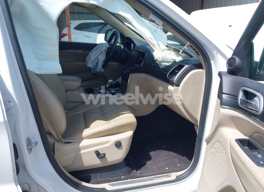 Photo 5 of 2019 Jeep Grand CHEROKEE LIMITED 4X2 (VIN 1C4RJEBG8KC572978)