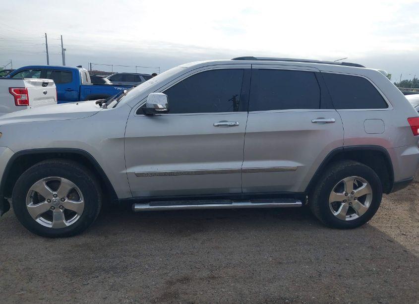 Photo 14 of 2013 Jeep Grand CHEROKEE LIMITED (VIN 1C4RJEBG9DC546053)