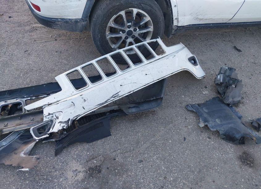 Photo 12 of 2015 Jeep Grand CHEROKEE LIMITED (VIN 1C4RJEBG9FC235242)