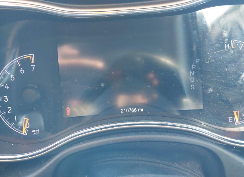 Photo 7 of 2015 Jeep Grand CHEROKEE LIMITED (VIN 1C4RJEBG9FC769857)