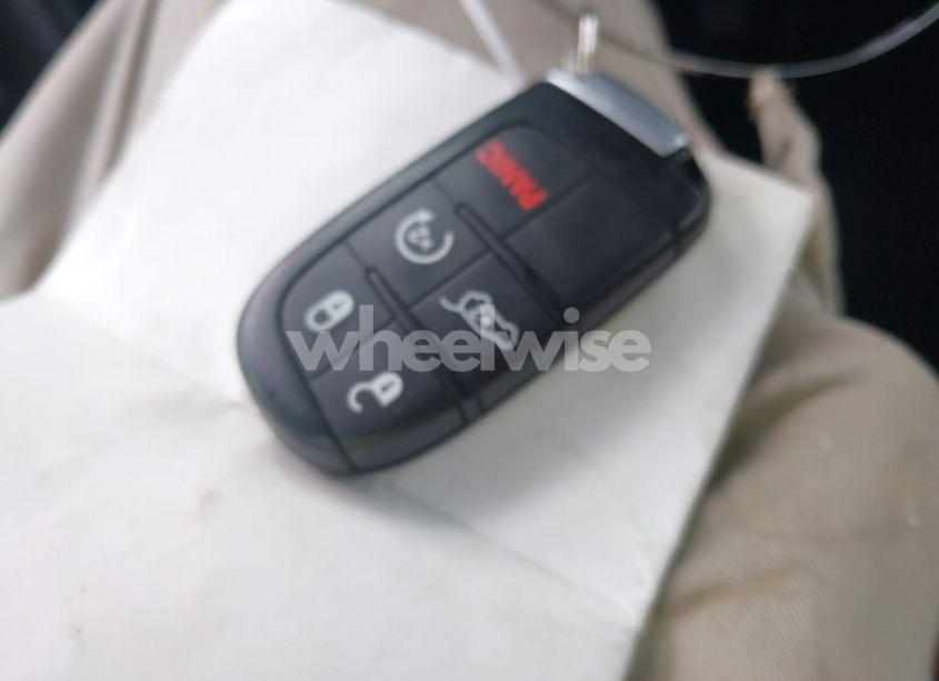 Photo 11 of 2017 Jeep Grand CHEROKEE LIMITED 4X2 (VIN 1C4RJEBGXHC877472)