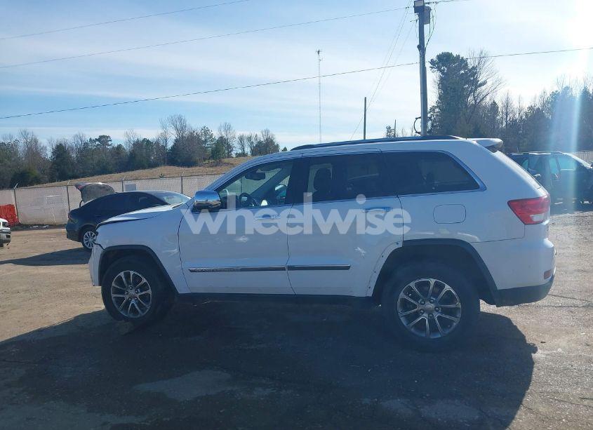 Photo 15 of 2013 Jeep Grand CHEROKEE OVERLAND (VIN 1C4RJECG0DC604632)