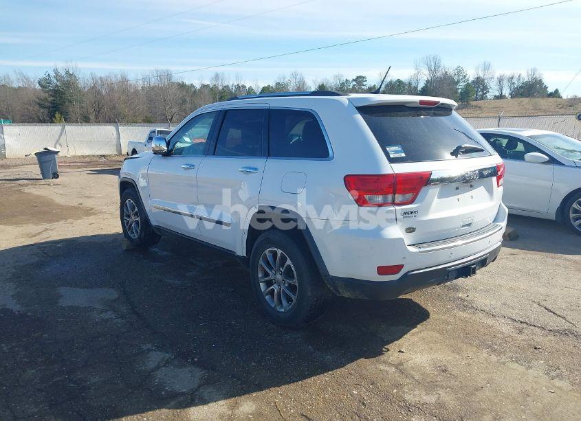 Photo 3 of 2013 Jeep Grand CHEROKEE OVERLAND (VIN 1C4RJECG0DC604632)